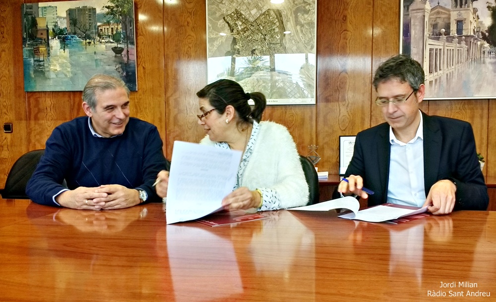 Signatura conveni Ajuntament Sant Andreu Barca i Fundació Futur 02