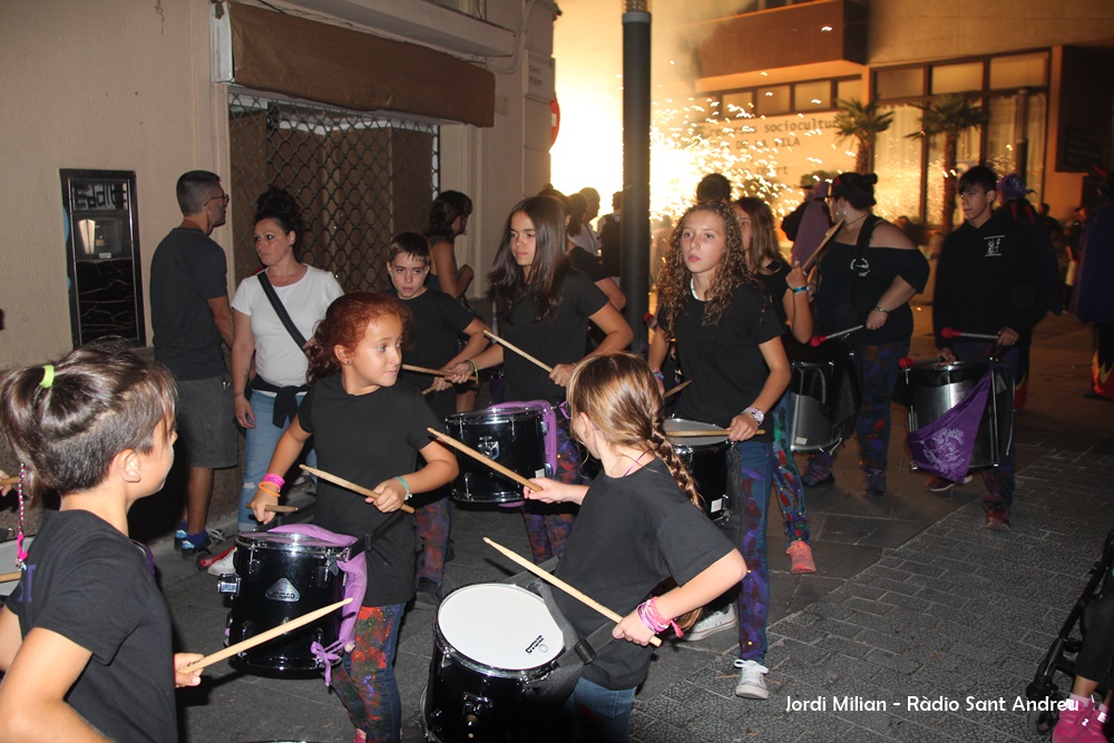 FESTA MAJOR 2017 - Correfoc  01 Colla de precussió infantil Ous de Drac