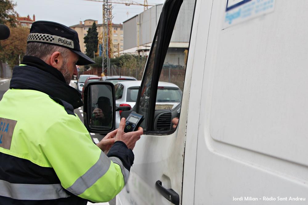 Control alcoholèmia Policia Local Sant Andreu de la Barca  02