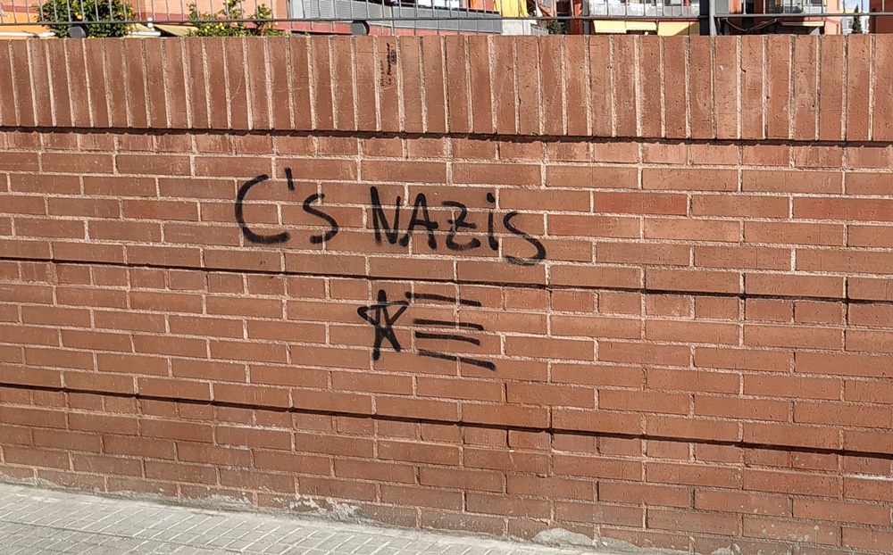 pintada 'nazis' Ciutadans