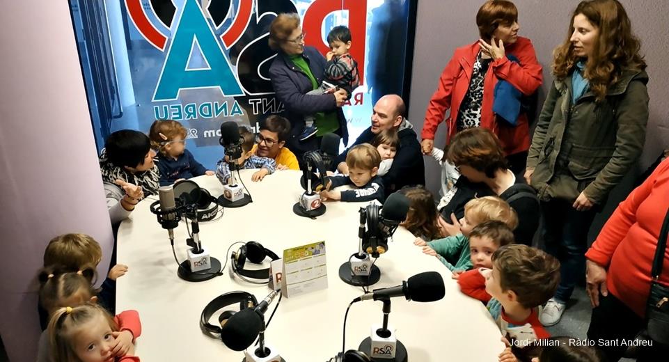 Escola-Bressol-El-Cavallet-visita-Ràdio-Sant-Andreu-03