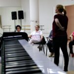 Taller musicoteràpia gent gran 01