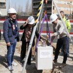 Primera pedra pisos protecció oficial carrer Sant Llop 07