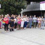 Minut silenci condemna assassinats dues dones 02