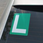 L, novato, conductor, cotxe